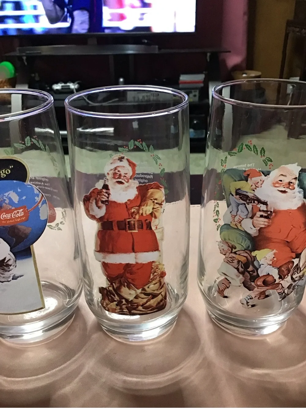 4 Vintage Coca-Cola Santa Christmas Glasses Set Collectable Glassware Coke